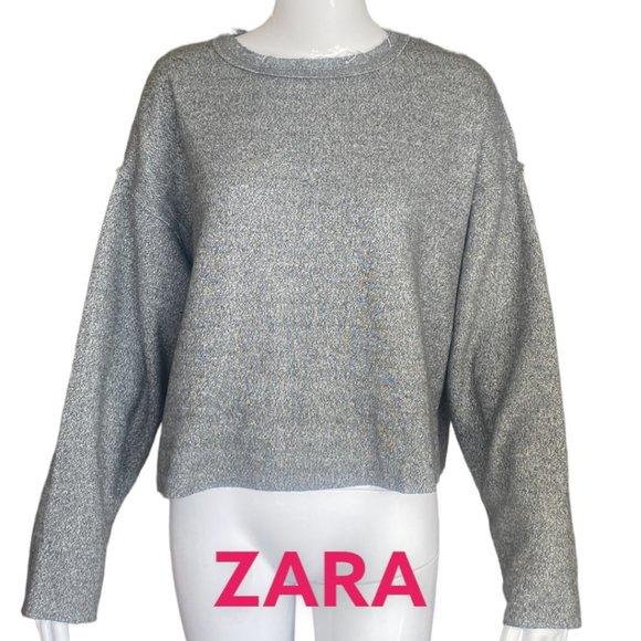 Zara Tops - ZARA SUPER SOFT AND COZY OVERSIZED CROPPED SWEATSHIRT (SZ MED) (EUC)